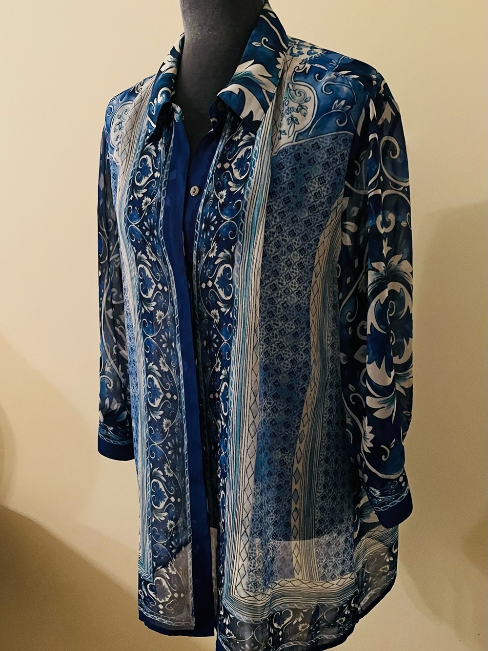 Chico’s Blue Sheer Printed Button-Up Tunic Size 2